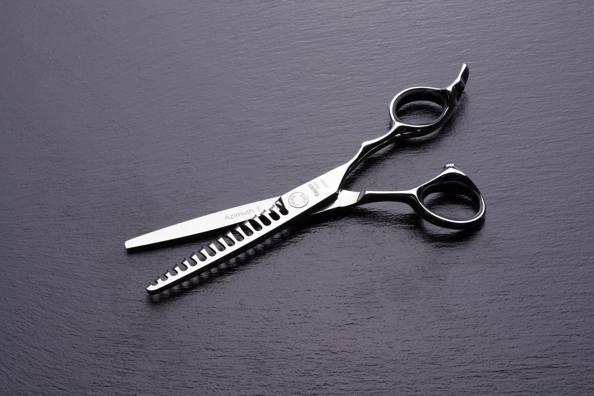 Forbici professionali Azimuth1 - affilatura Convex Shark e dentatura tipo "killer"